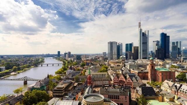 Frankfurt với những toà nhà chọc trời