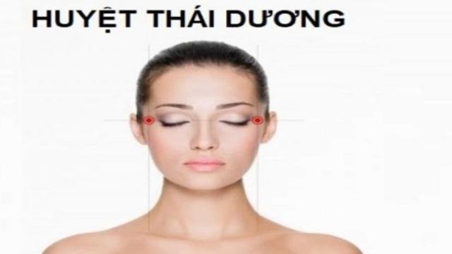 Huyệt thái dương: Vị trí, tác dụng, cách bấm huyệt