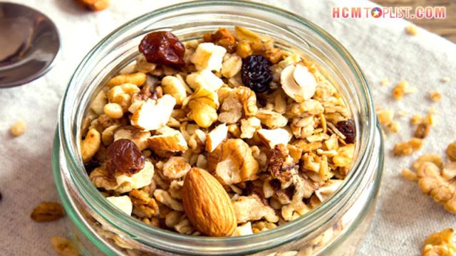 thanh-phan-va-cong-dung-cua-ngu-coc-granola-hcmtoplist