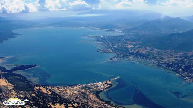 vịnh cam ranh Nha Trang